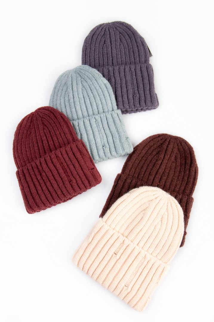 Шапка жіноча